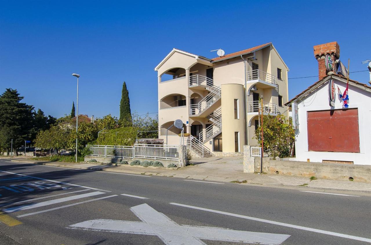 Apartments Marko Драге Екстериор снимка