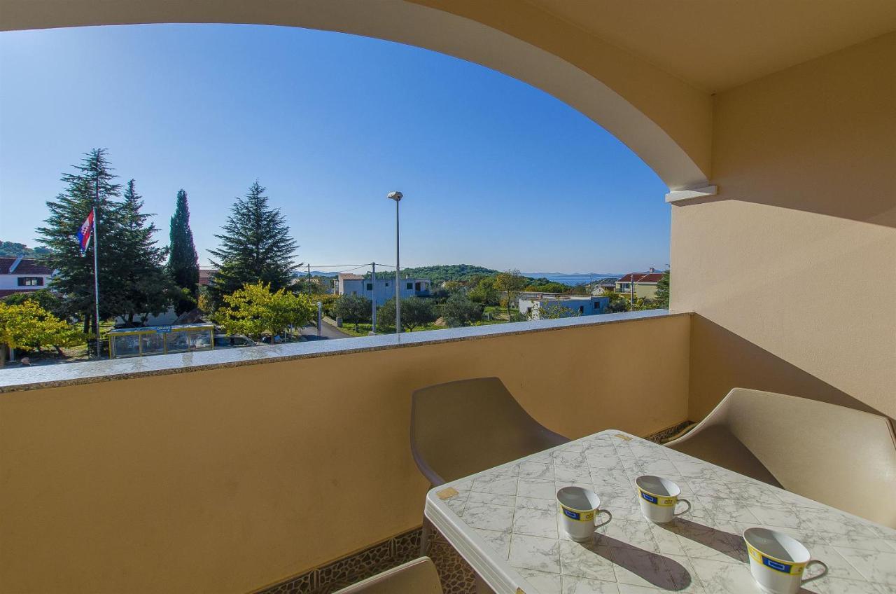 Apartments Marko Драге Екстериор снимка