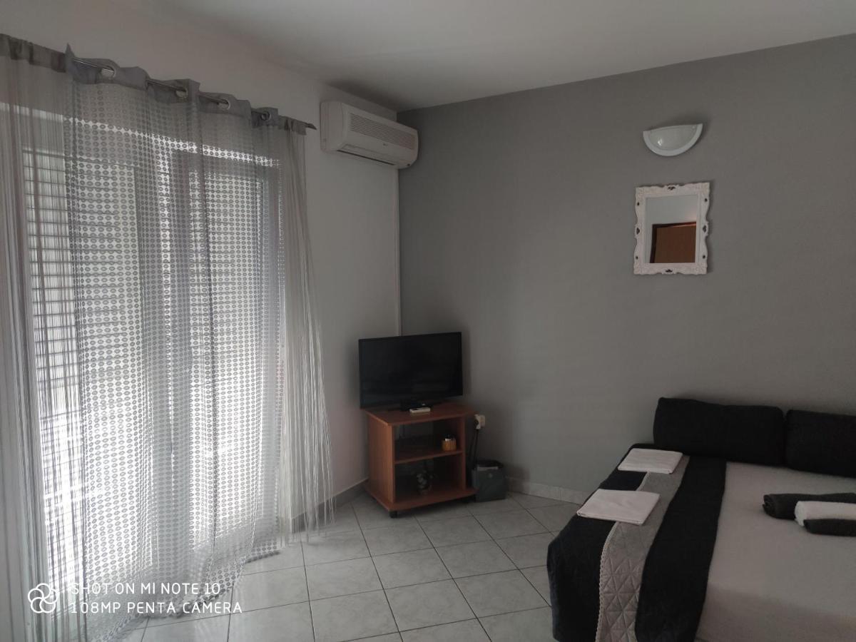 Apartments Marko Драге Екстериор снимка